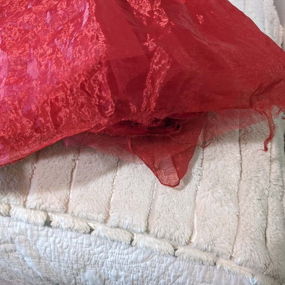 DELUXE Disney Holiday Princess Belle Red Christmas Holiday costume size 4/5 - Picture 8 of 11